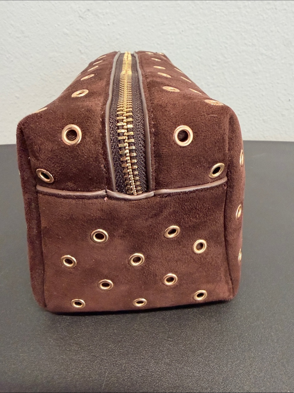 Rachel Zoe | Chocolate Brown Faux Suede Eyelet Travel Cosmetic Bag 🤎 - Picture 4 of 9